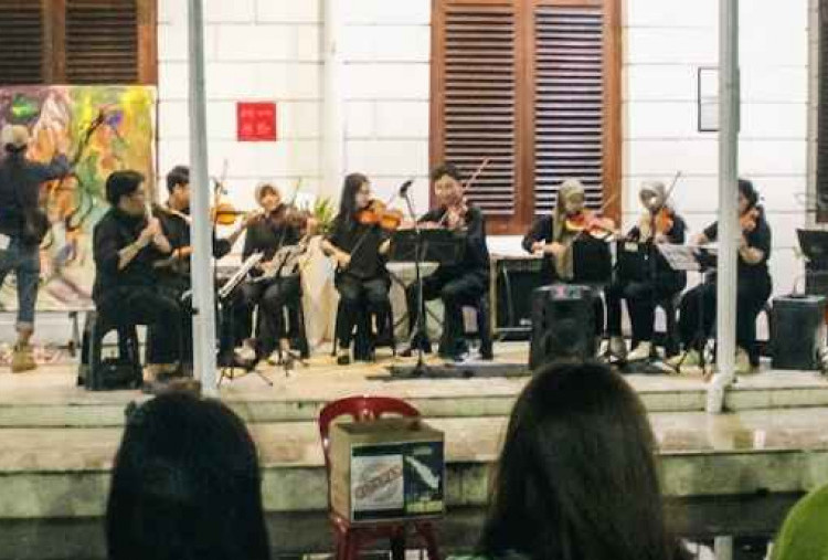 Galang Donasi Sumatra, Pusat Olah Seni Surabaya (POSS) Gelar Charity Concert Ansambel Kamar dan Visual Art Exhibition