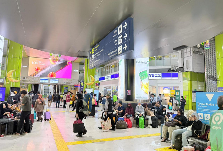 Penumpang Kereta Lebaran 2026 Tembus 174 Ribu, Okupansi 108 Persen, Barang Hilang Meningkat