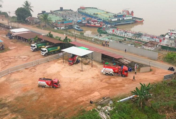 Sungai Kapuas Surut, Pertamina Optimalkan Fasilitas Penyangga Tayan Untuk Jaga Pasokan BBM di Sintang