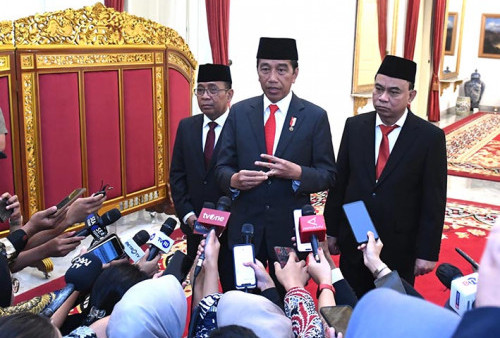 Pesan Jokowi ke Menkominfo Baru: 'Proses Hukum Kita Hormati, Penyelesaian BTS juga Harus Berjalan'