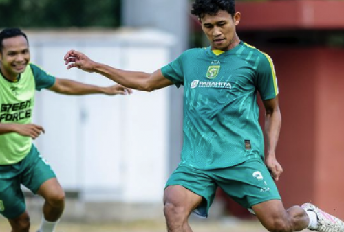 Catur Pamungkas Siap Tempur Kontra Dewa United, Ajak Bonek Ramaikan GBT! 