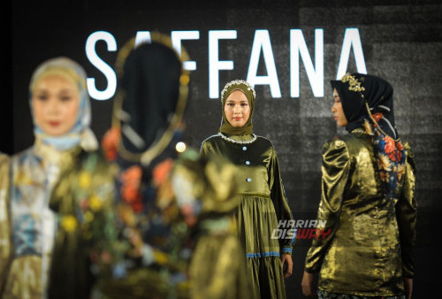 Sembilan Desainer Adu Kreatif di Muslim Fashion Runway 2024