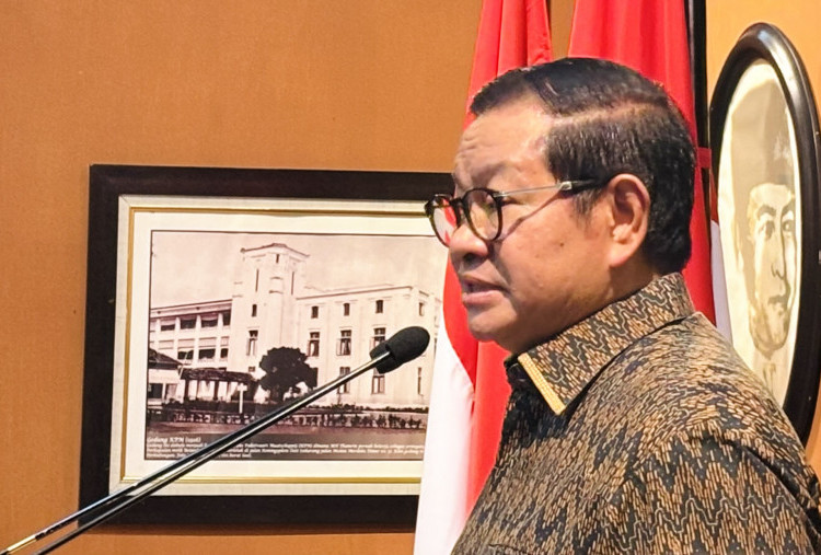 Tak Ada Relokasi, Pramono Pastikan Pasar Induk Kramat Jati Langsung Direnovasi Pasca Kebakaran