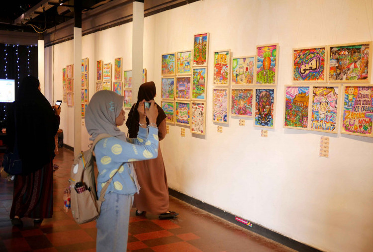 Rayakan Kreativitas Anak Asuh, Yayasan Ibnu Sina Kertajaya Pamerkan Karya Lukis Pahlawan Mimpi