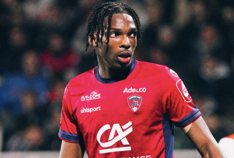 Liverpool Dicap ‘Bodoh’ Usai Tikung Chelsea, Rekrut Bek Muda Rennais Senilai Rp1,4 Triliun