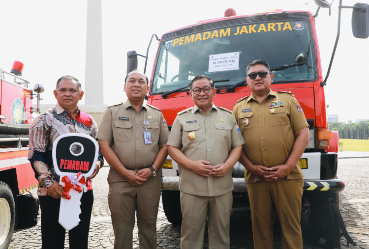 Pramono Hibahkan KDO Damkar Ke 14 Daerah, Perkuat Layanan Pemadam Kebakaran Nasional