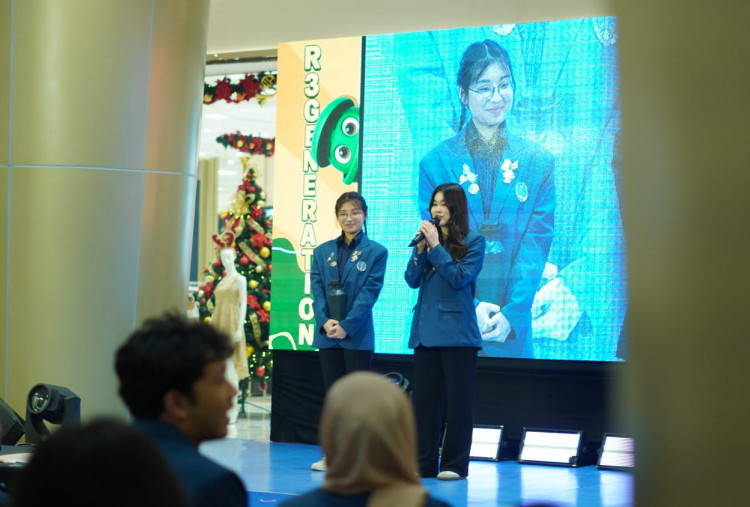 Mahasiswa FIKOM UKWMS Gaungkan Semangat 3R Lewat Workshop Trash to Treasure Bersama Komunitas I’m Not Trash