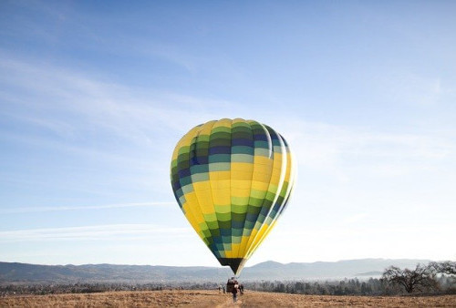 Terbang Nyasar, Balon Udara Bertuliskan 'Pemuda Insyaf' Nyaris Bakar Rumah Warga