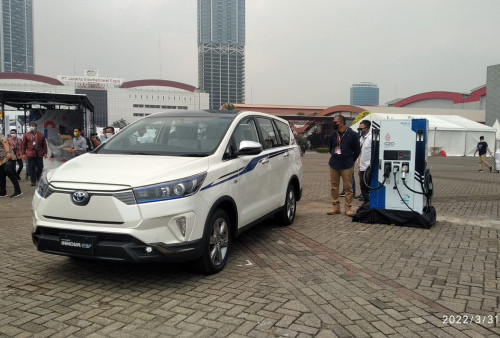 Kijang Innova BEV Concept Study Car Hadir Perdana di IIMS 2022
