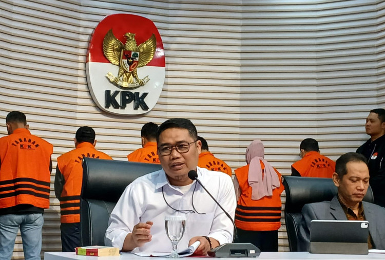 Kasus Baru, KPK Usut Pengadaan PBJ Pengolahan Karet di Kementan TA 2021-2023 