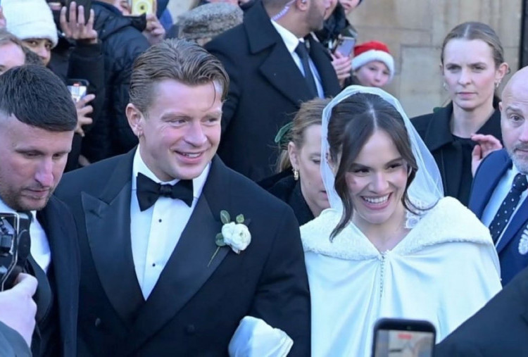 Gordon Ramsay Mantu: Holly Ramsay Resmi jadi Ny. Adam Peaty 