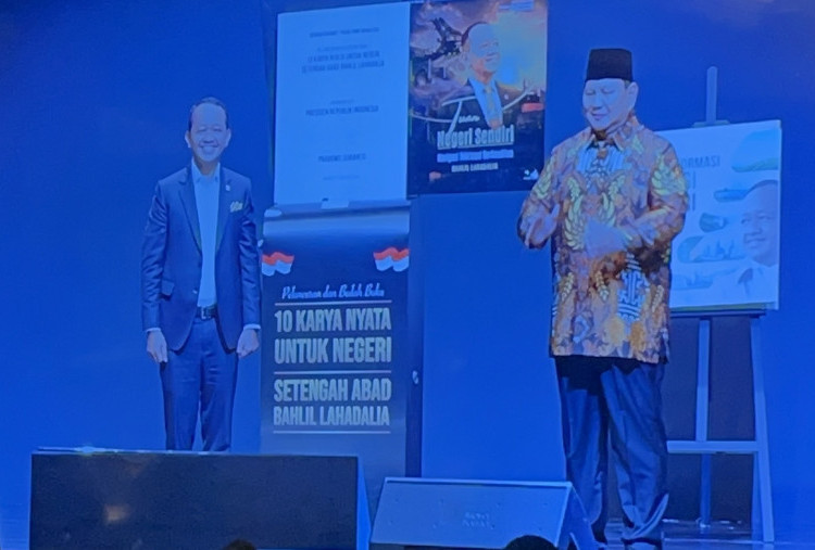 Menteri ESDM Bahlil Lahadalia Luncurkan 10 Buku di Usia 50 Tahun, Prabowo Jadi Saksi