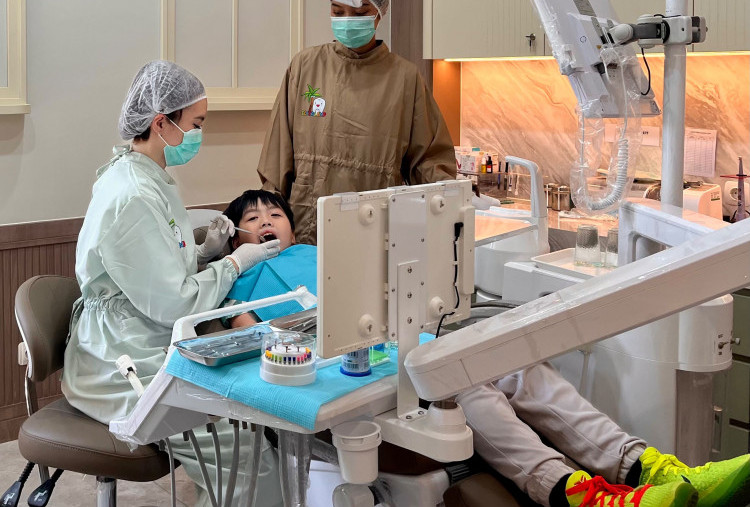 Jangan Tunggu Sakit, Menjaga Kesehatan Gigi Adalah Investasi untuk Anak dan Orang Dewasa