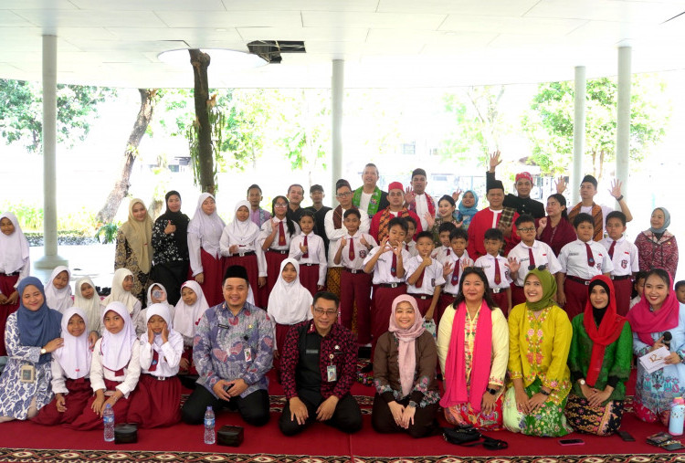 Rayakan HUT Jakarta ke-499 dan Anniversary ke-12, Hotel Best Western Premier The Hive Gelar Bang BeWe Mengajar