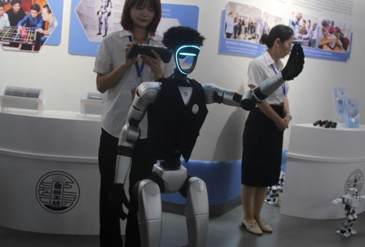 Harian Disway di China International Press Communication Center (CIPCC) (12): Robot, Whoosh, dan Labubu di Tianjin