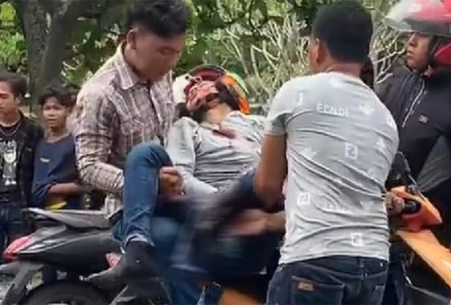 Lakalantas di Depan GOR Kayuagung, Pengendara Motor Putus Kaki  