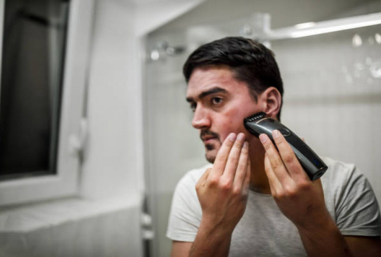 6 Cara Mudah Bersihkan Trimmer agar Tetap Awet dan Higienis