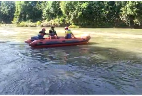 Petugas Perluas Area Pencarian Orang Hilang di Sungai Ogan