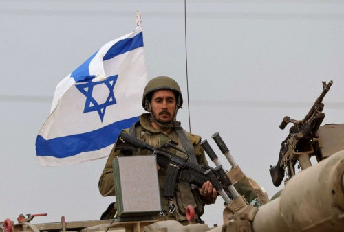 Biadab! Sniper Israel Tembak Direktur Kementerian Kesehatan dan 3 Orang di Gaza, Korban Selamat