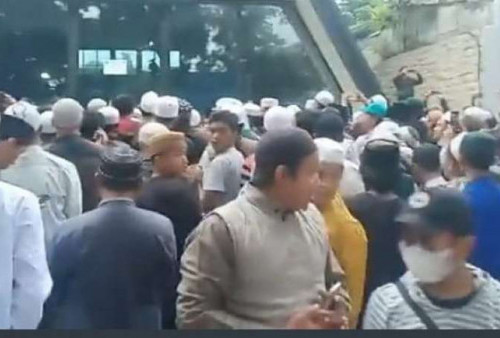 Viral, Video Ratusan Orang Geruduk Eks Holywings Bogor 
