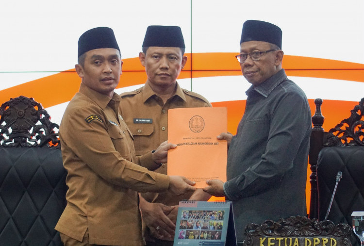 Wali Kota Pasuruan Menyampaikan Nota Keuangan Perubahan APBD Tahun 2026 