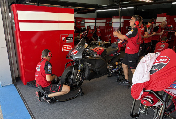 Hasil Tes Jerez MotoGP 2026: Pecco Bagnaia Beri Lampu Hijau Aerodinamika Baru Ducati Desmosedici GP26