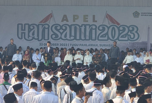 Jokowi Sapa Prabowo, Erick Thohir, dan Puan di Apel Hari Santri 2023, Para Santri Bersorak