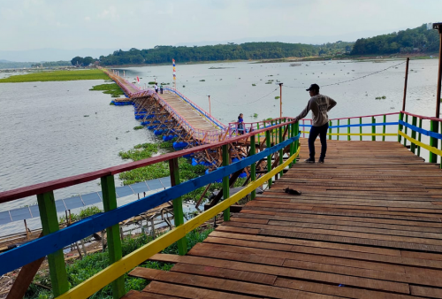  Terpanjang di Jawa Barat, Jembatan Apung Ki Jagabaya Diresmikan
