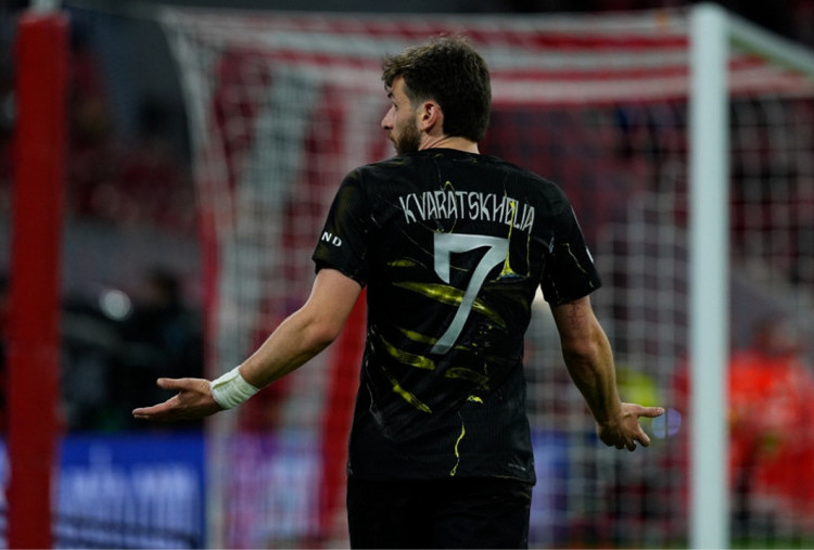 Kvaratskhelia Ogah Bahas Ballon d'Or, Fokus Antar PSG Juara Liga Champions Lagi