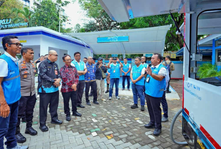 PLN Kenalkan Inovasi SPKLU Mobile Emergency untuk Pengguna EV
