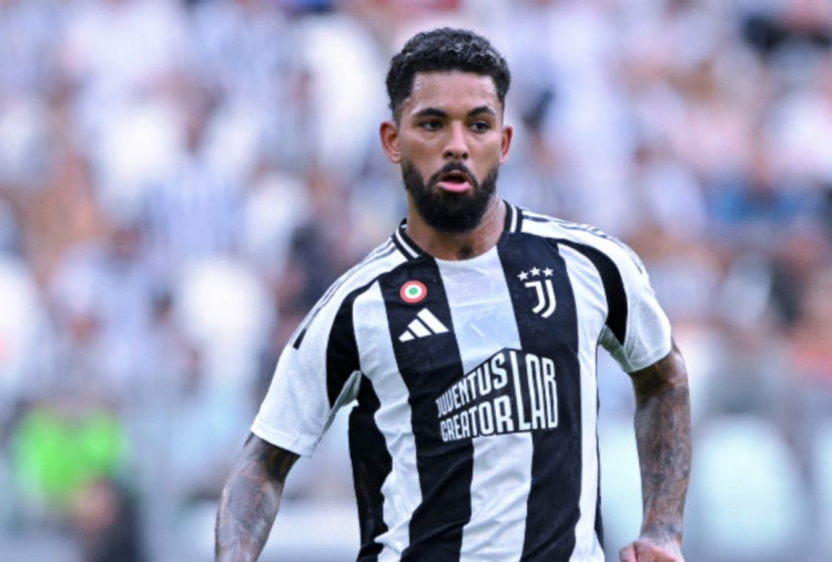 Dihantui Kenangan Aston Villa, Douglas Luiz Tegaskan Setia di Juventus 