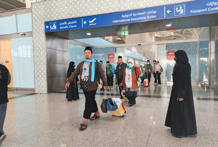 Jemaah Kloter Pertama Yogyakarta Tiba di Madinah