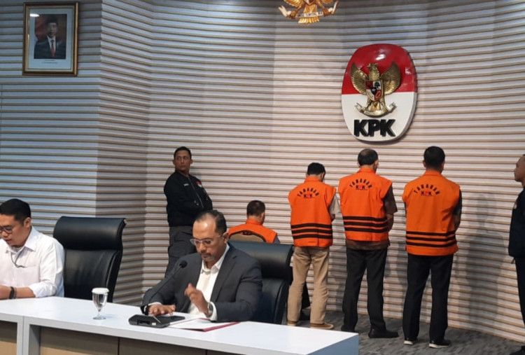 KPK Panggil Ketua DPD Partai Golkar Kota Bandung Terkait Penerimaan Janji Pekerjaan dari APBD Kota Bandung