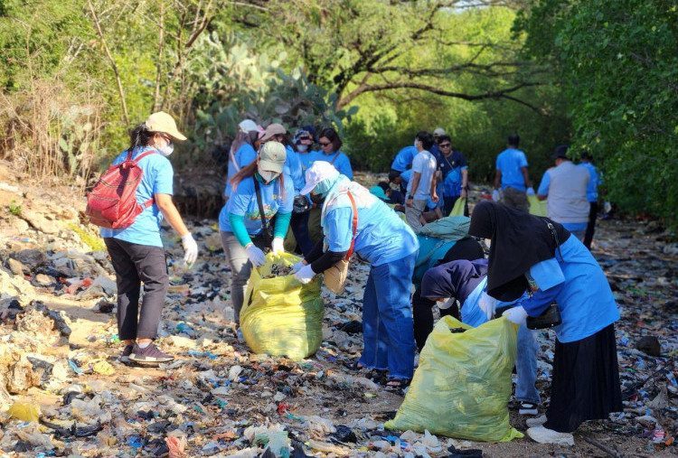 Aksi Hebat! 18 Ribu Volunteer PLN Angkut 170 Ton Sampah Lewat Zero Waste Warriors