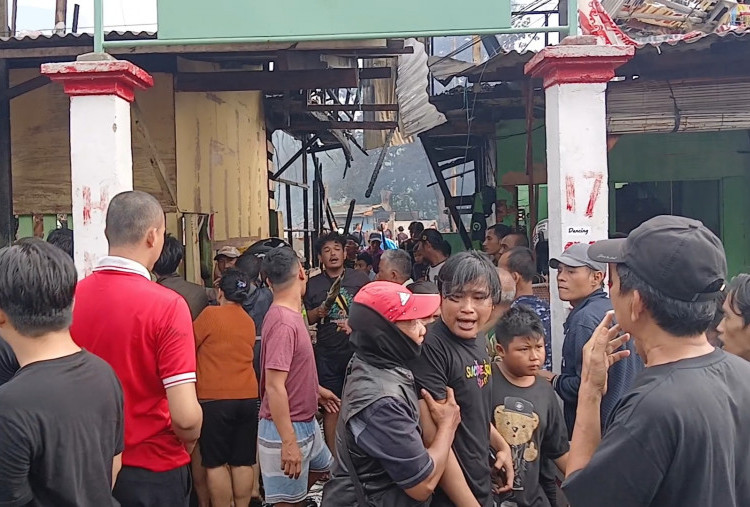 Maling Pompa Air di Lokasi Kebakaran Kemayoran, 2 Remaja Bonyok Dihajar Massa