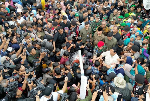 Menjelang Akhir Tahun, Prabowo Beri Hadiah Sumur Bor Bagi Warga Selatan Sukabumi