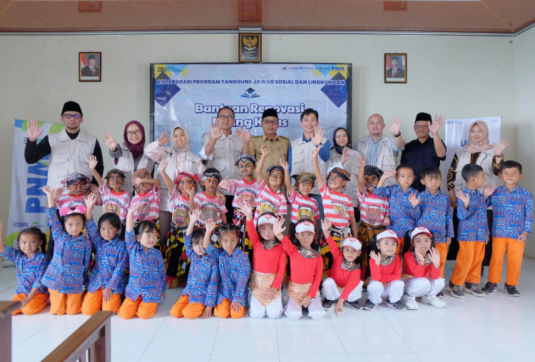 Dukung Sarana Belajar yang Nyaman Bagi Anak-Anak Desa, PNM, Jamkrindo, Askrindo, dan Bank IBK Renovasi TK di Dusun Butuh