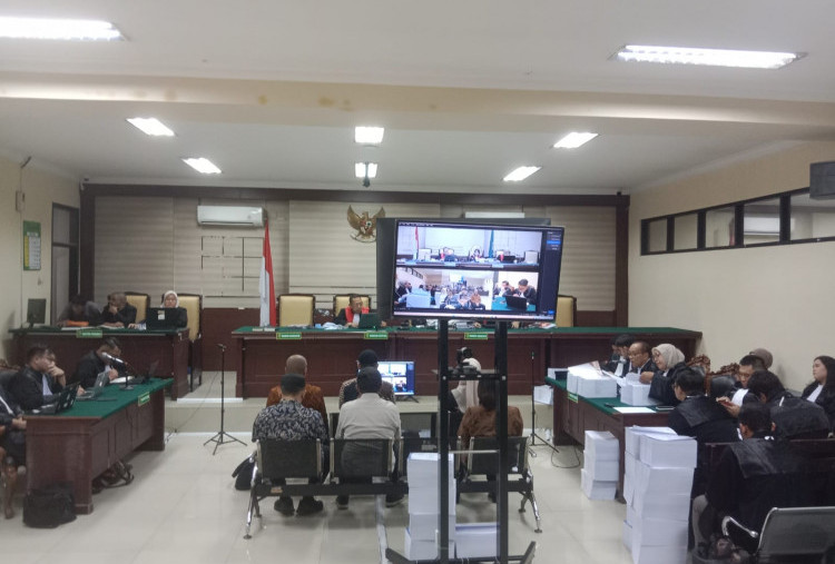 Tiga Mantan Pejabat Pelindo Regional 3 Bantah Terlibat Korupsi Pengerukan Tanjung Perak