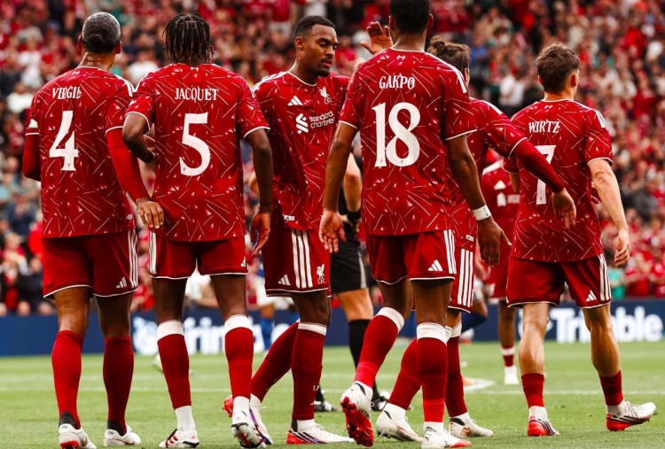 Liverpool vs Como 2-0, The Reds Tutup Pramusim dengan Kemenangan