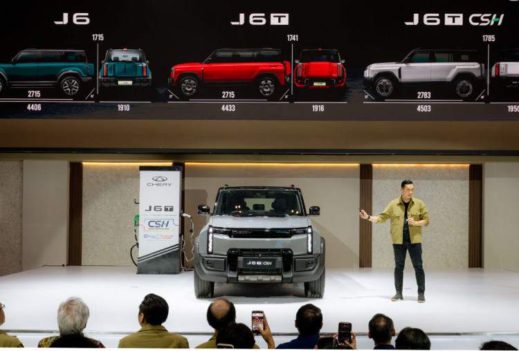 Luncurkan Chery J6T CSH REEV di GIIAS 2026, Jarak Tempuh Hingga 1.000 Km Sekali Pengisian Bahan Bakar 