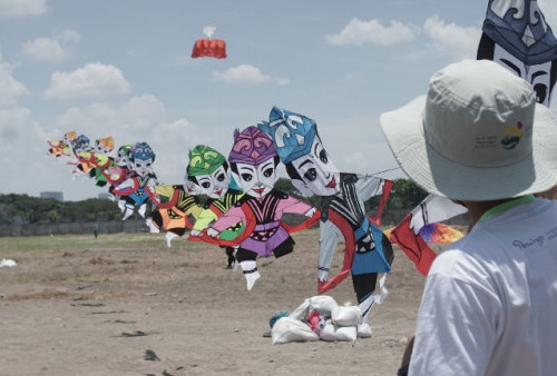 Cilacap Borong Juara Surabaya Kite Festival