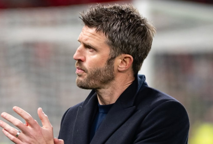 Lisandro Martinez Diusir, Carrick Sebut Keputusan Wasit ‘Mengejutkan’