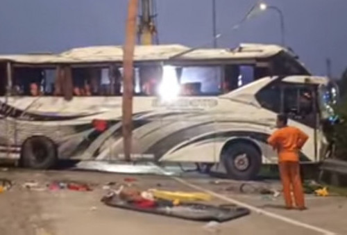 Bus PO Handoyo Terguling di Tol Cipali KM 73, 12 Orang Meninggal Dunia di Tempat