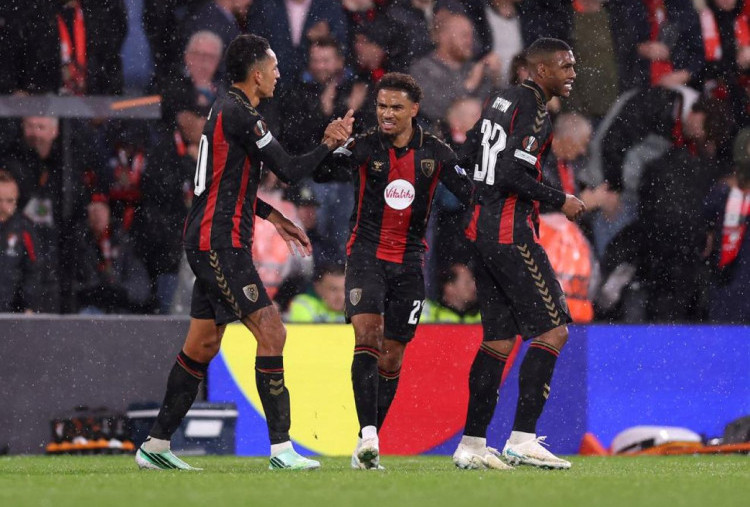Bournemouth vs AC Milan 3-0, Gara-gara Kartu Merah Mike Maignan