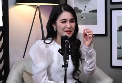 Mengaku Sempat Trauma Saat Muda, Sandra Dewi Cerita Soal Giginya