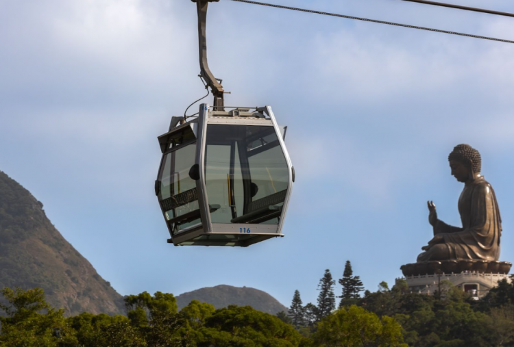 Ngong Ping 360 Siap Jadi Pusat Wisata Ikonik di Hong Kong, Pengunjung Bisa Rayakan Big Occasion Lewat Wahana Kereta Gantung Terbaik Dunia