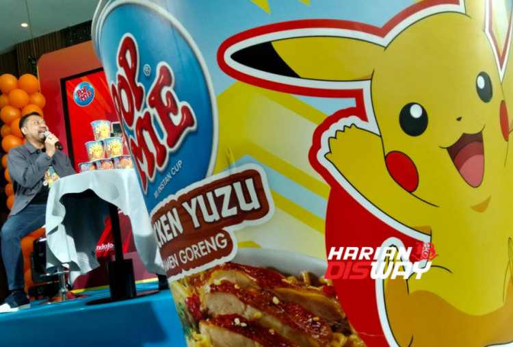 Mengusung konsep playful dan penuh kejutan, kolaborasi ini mengajak pencinta Pop Mie dan Pokémon menikmati pengalaman kuliner yang memadukan inovasi rasa dengan karakter ikonik dunia Pokémon. Peluncuran ini juga bertepatan dengan perayaan 30 tahun perjalanan Pokémon sebagai salah satu ikon pop culture global yang menghadirkan nostalgia dan keceriaan lintas generasi. (Foto: Raka Denny/Harian Disway)