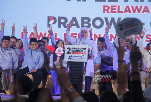 Sebanyak 2.500 perwakilan relawan kemenangan Prabowo-Gibran se Jawa Timur menghadiri apel akbar yang berlangsung di Grand Empire Palace Hotel, Surabaya, Jawa Timur. Sabtu, 3 Februari 2024 Siang. 

Apel akbar yang digelar oleh TKD 02 Prabowo-Gibran Jatim ini dihadiri langsung oleh Dewan Pengarah TKN Khofifah Indar Parawansa yang menginstruksikan dan membakar ribuan relawan untuk kemenangan Prabowo-Gibran sekali putaran. Ribuan relawan Prabowo-Gibran se Jawa Timur berikrar dengan 4 point yang berisi tentang mengawal pemilu di tanggal 14 Februari 2024, menjaga dan mencegah potensi yang merusak proses pemilu, mengawal kemenangan Prabowo-Gibran, dan Siap Menyambut pemerintahan baru Prabowo-Gibran. 