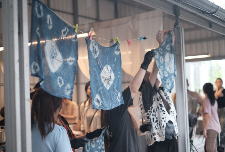 Shibori: Kreasi Motif Jepang di Atas Kain Ramah Lingkungan