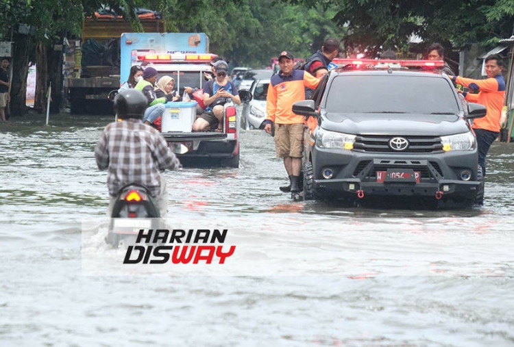 Sudah 3 Hari, Mengapa Banjir Surabaya-Sidoarjo Sulit Surut?